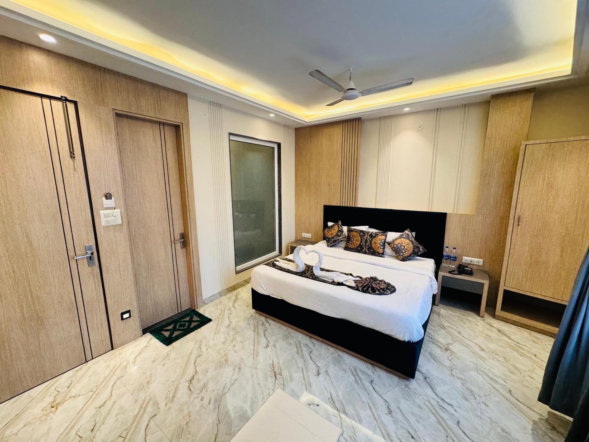 Hotel 51 Амритсар Экстерьер фото